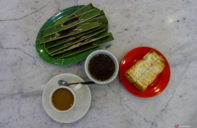 Kopi hitam vs kopi susu, mana yang lebih aman untuk asam lambung?