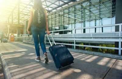 10 tips menjaga barang berharga tetap aman saat bepergian